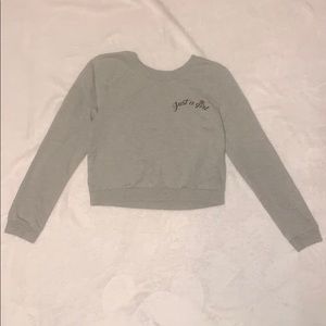 Cropped long sleeve shirt